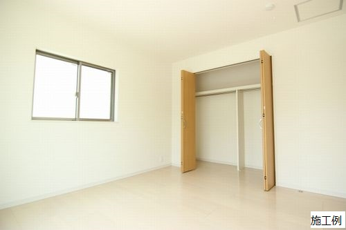 秦野市堀山下新築戸建て　3号棟の洋室|明るい洋室です