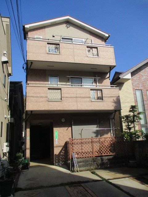 ハウス城山公園の外観