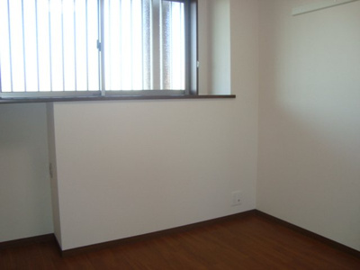 【内装】 | ハッピースウィング | 洋室