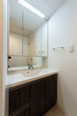 【洗面所】 | 堀之内マンション | ※写真は同タイプ住戸です。