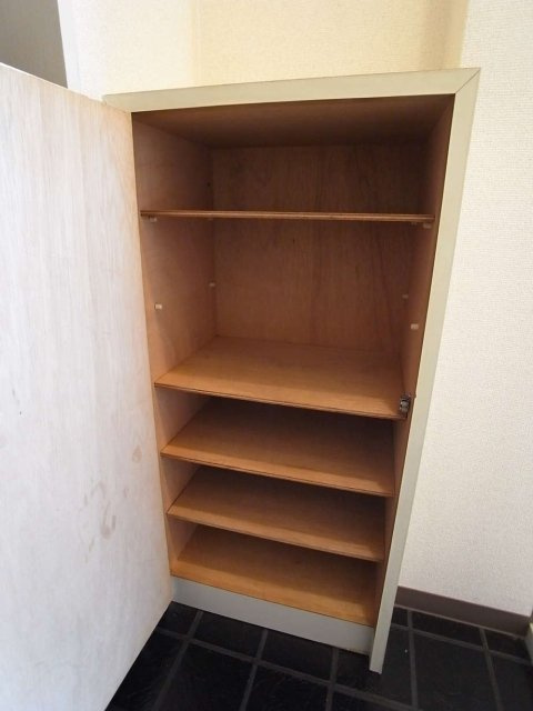 朝日プラザ旗の台の収納|靴入