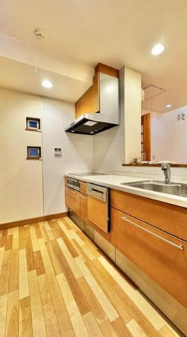 厚木市緑ケ丘4丁目　中古戸建のキッチン|キッチンでお料理をお楽しみください