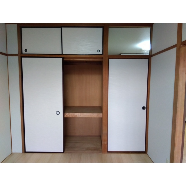 グランフォレストの収納|南側洋室収納