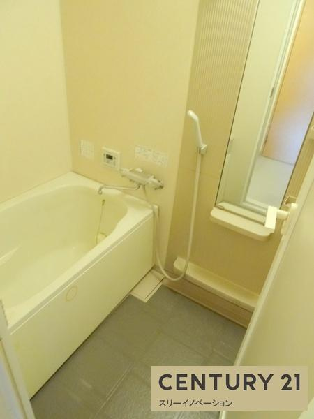 フラット花の浴室|★ゆったりとしたお風呂★