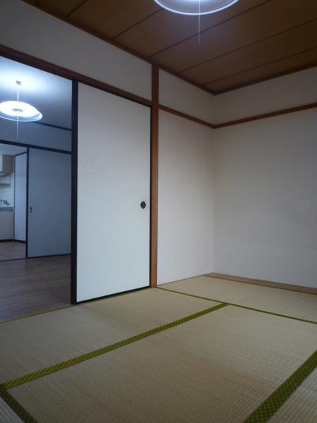 マンション西平の和室|★落ち着く和室★