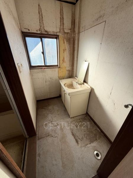 前橋市下大屋町中古住宅・店舗の独立洗面台