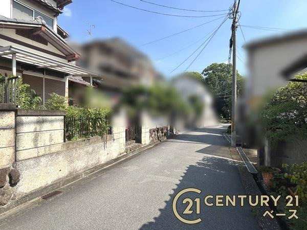 生駒郡斑鳩町興留東１丁目　一戸建の前面道路含む現地写真|■現地撮影写真■落ち着いた雰囲気の閑静な住宅地内です！