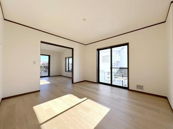 横浜市保土ケ谷区上星川２丁目の中古一戸建の居間・リビング