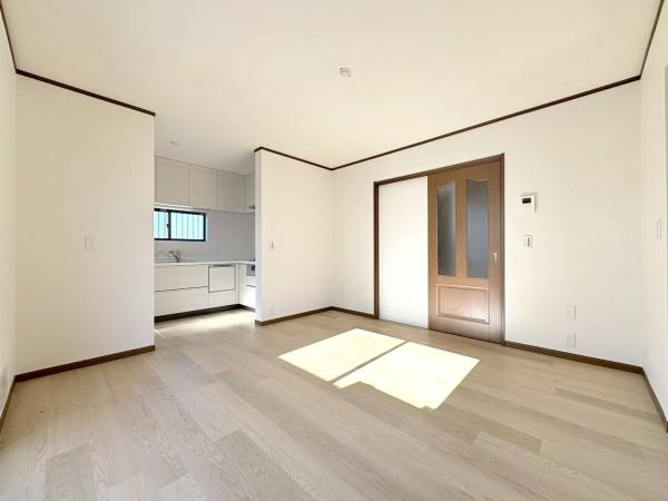 横浜市保土ケ谷区上星川２丁目の中古一戸建の居間・リビング