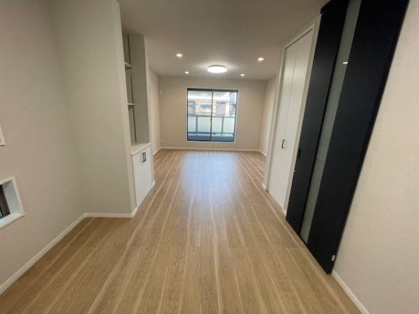 【居間・リビング】 | 摂津市東別府2丁目　新築戸建