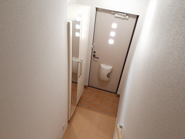 ワンビュライズの玄関