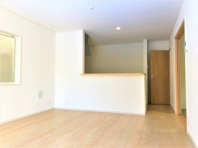 【居間・リビング】 | 【20万円ｷｬｯｼｭﾊﾞｯｸ対象物件】クレーデルガーデン大和高田市大中 第1 全2棟 2号棟 | 施工例写真