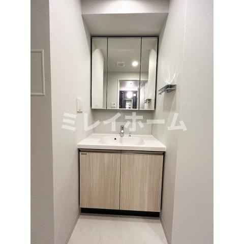 ブランシエスタ品川大井町パークエッジの独立洗面台