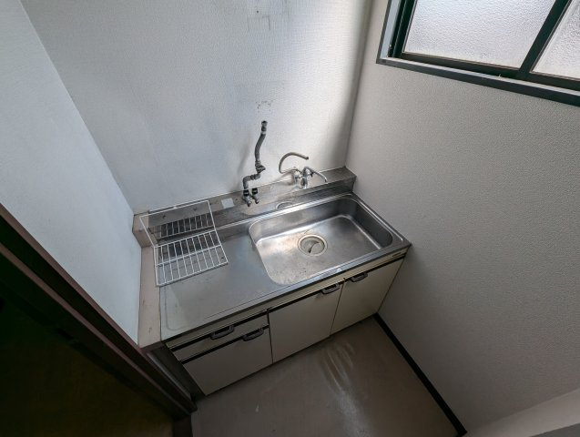 伸拓ビルのキッチン