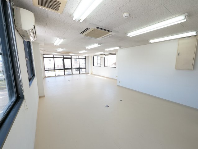 伸拓ビル