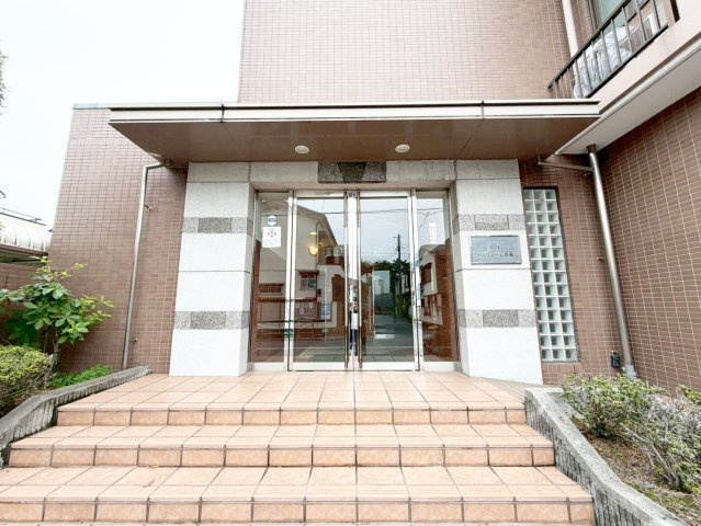 【エントランス】