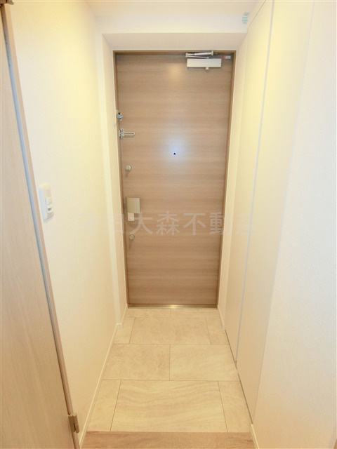 シエルクレール大森山王の玄関