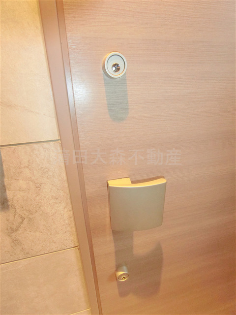 シエルクレール大森山王の玄関