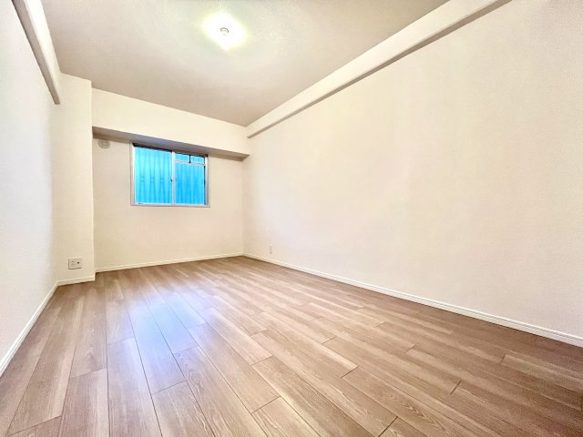 南港はなのまち住宅34号棟の洋室|ゆったりした洋室です