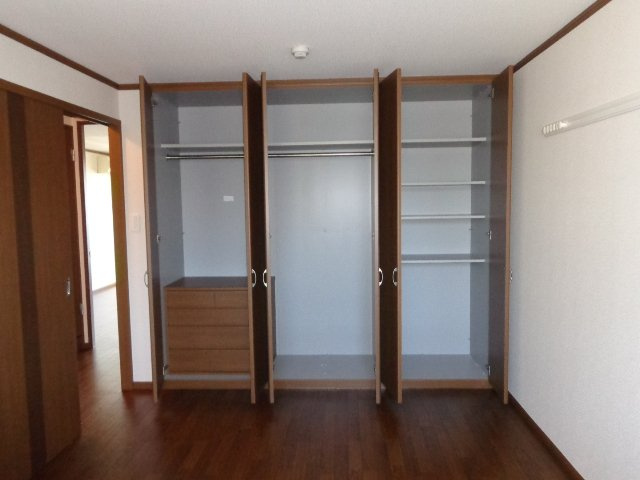 スユード　ヴィラの収納|クローゼット