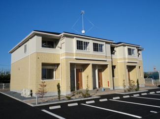 【外観】 | Freccia（フレシア） | 外観写真（昼）