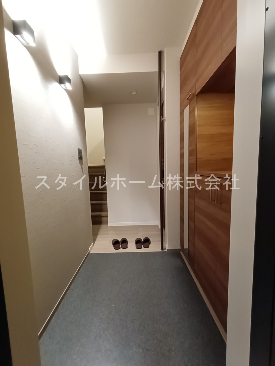 ベルフィオーレKの玄関