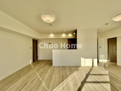 【居間・リビング】 | グリーンパーク新小岩 | 【居間・リビング】「ＬＤＫは家族団らんをデザイン」広いＬＤＫでは家族が集まり一緒の時間を過ごせる工夫がされております。何気ない一日の当たり前のひとコマがいつか一生の宝物になります