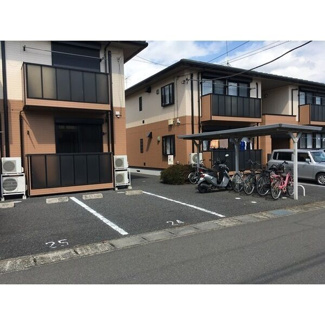 【駐車場】