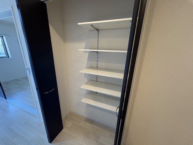 カーサ　クラージュの収納