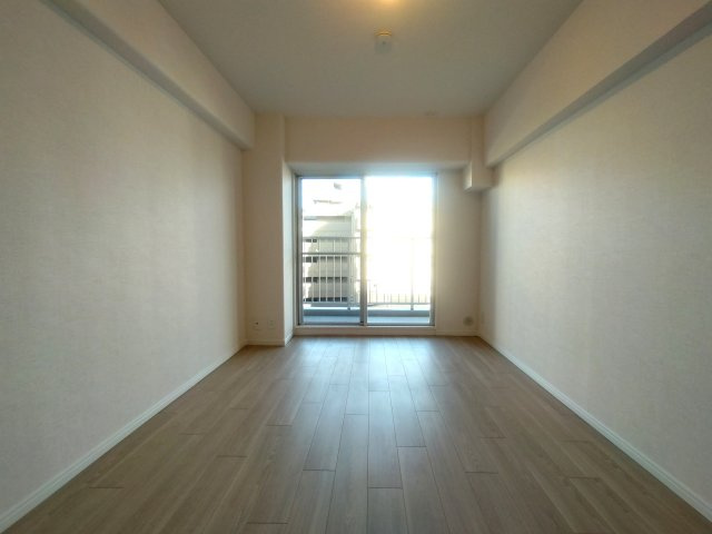 千里台スカイハイツC棟の洋室|落ち着いた色調の洋室です