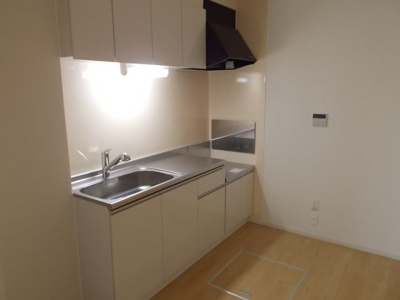 【キッチン】 | モーデ・グランツ | コンパクトなキッチンで掃除もラクラク