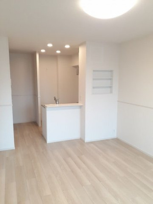 【内装】 | カーサ・ドマーニ | 内装は落ち着いています