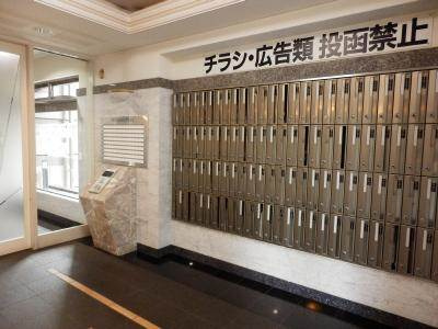 サンシティ烏丸高辻のエントランス