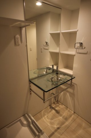 【独立洗面台】