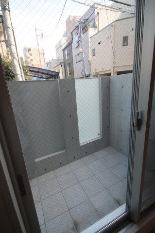 【バルコニー】