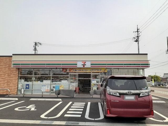 コムフィールの周辺|セブンイレブン　尾崎町店まで350m