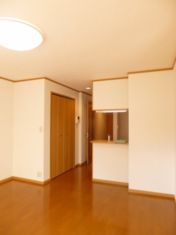 コムフィールの居間・リビング