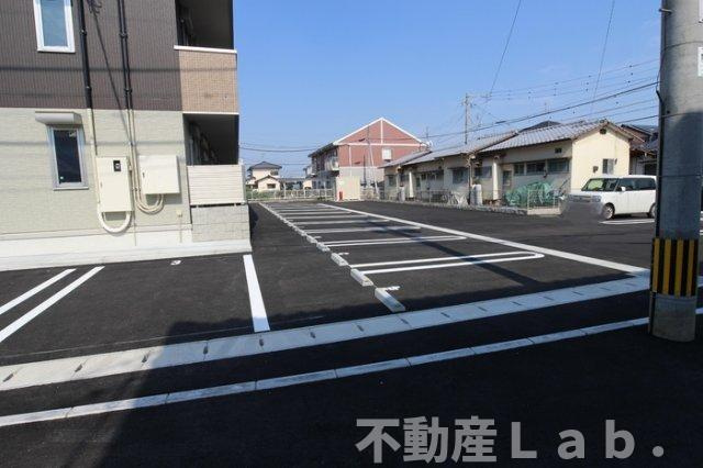 Ｇｒａｃｅ・Ｃａｌｍｅの駐車場