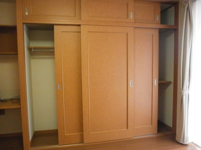 内装は落ち着いています