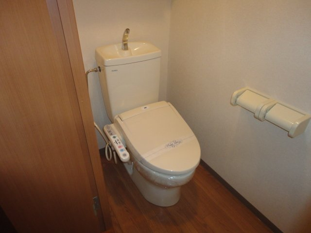 シャワー付トイレ