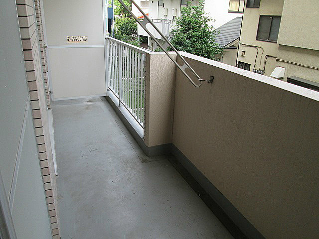 バードタウン2番館のバルコニー|※別号室の写真です。現況優先となります。