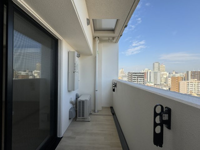 【バルコニー】 | スプランディッド難波キャトル