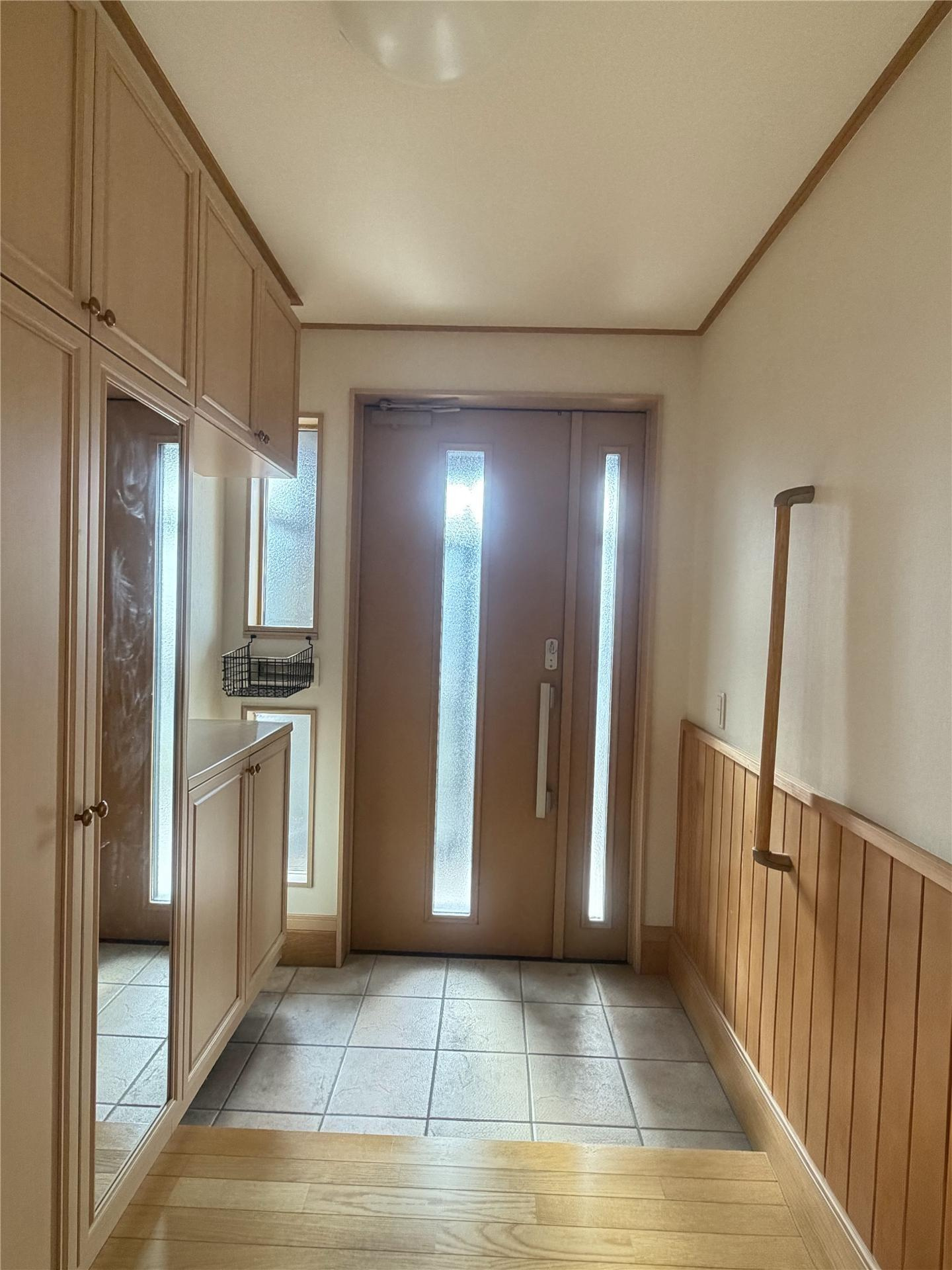 寺内イサノ貸家の玄関