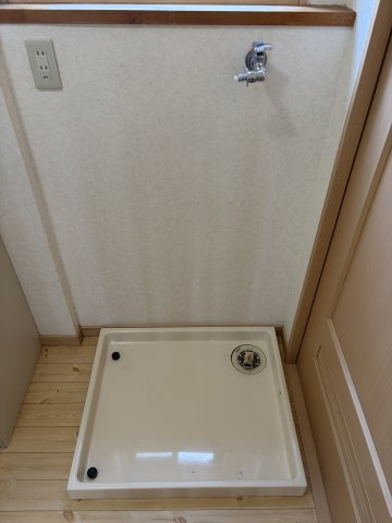 寺内イサノ貸家の設備|洗濯機置場