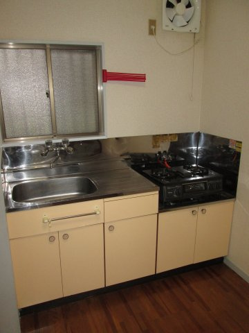 コンパクトなキッチンで掃除もラクラク