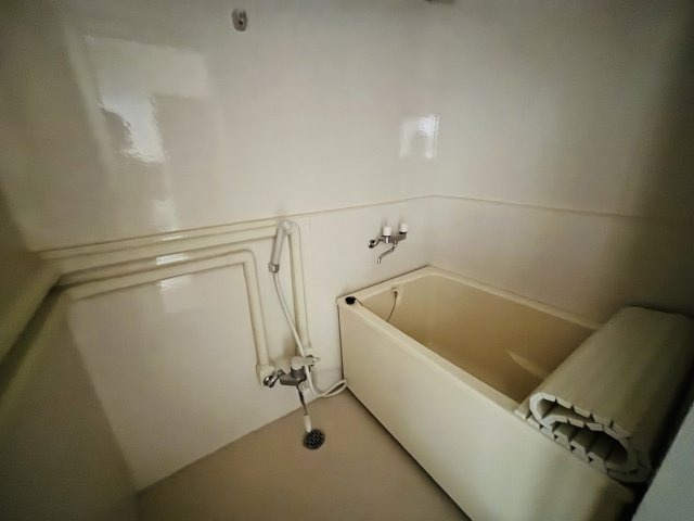 明るい色調の室内です