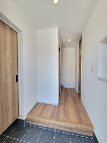 秋月Ⅷ・新築戸建の玄関