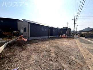 【駐車場】 | 岐阜市日野東平屋の新築戸建限定1邸！敷地広々86坪！お車並列3台以上可能！日野小学校徒歩11分！ | 岐阜市日野東平屋の新築戸建限定1邸！敷地広々86坪！お車並列3台以上可能！日野小学校徒歩11分！