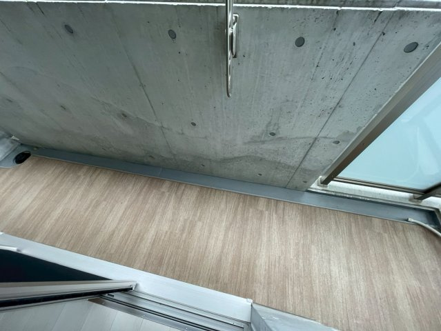 エカルラート青谷のバルコニー