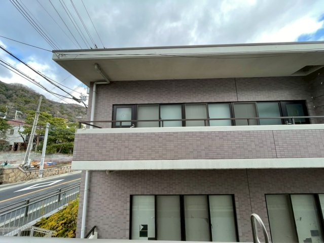 エカルラート青谷のエントランス